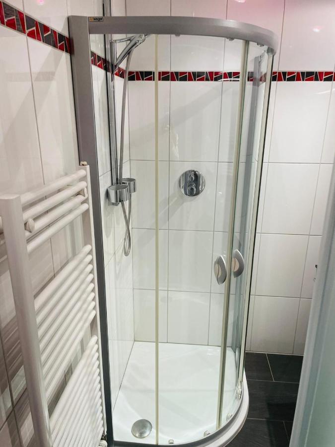 Super Deluxe Apartment - Near U6, U3 In City Center Wina Bagian luar foto